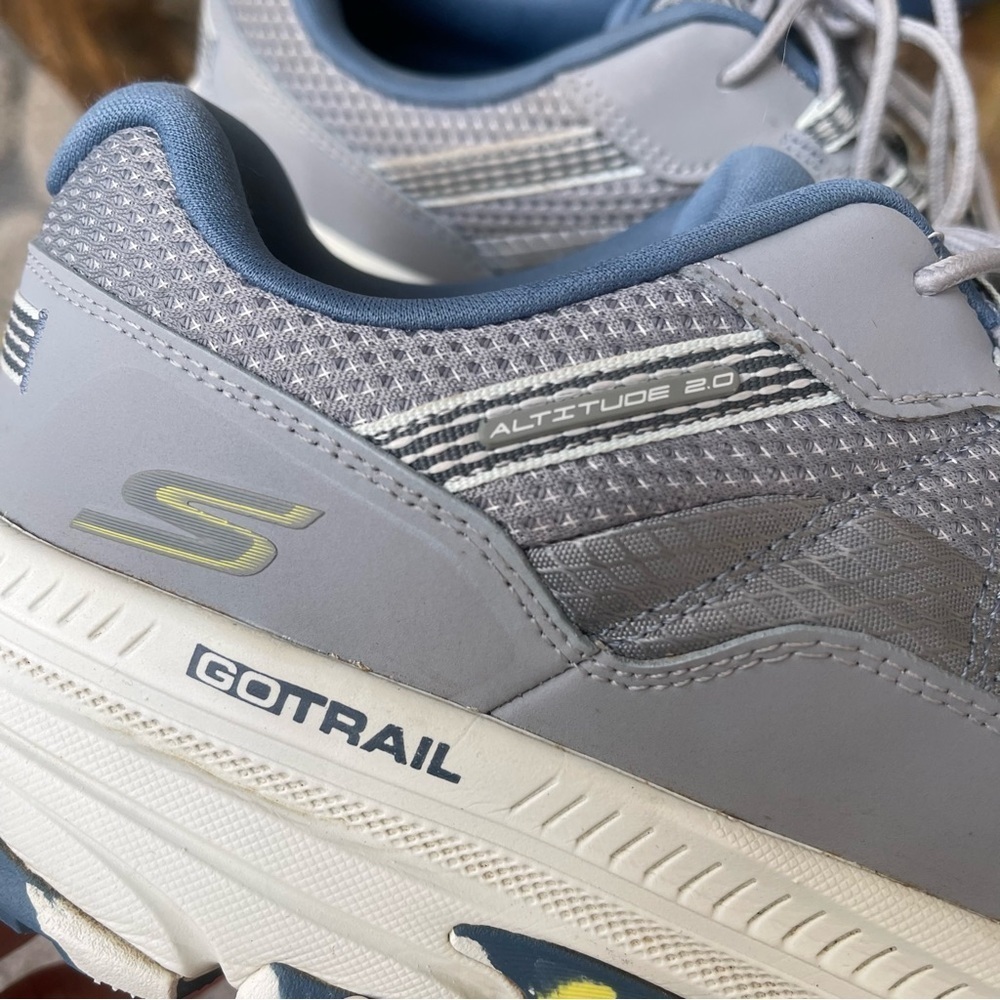 Sketchers Go Trail Altitude 2.0 Air Cooled Gogoa Mat Waterproof Running Hiking - Picture 10 of 12